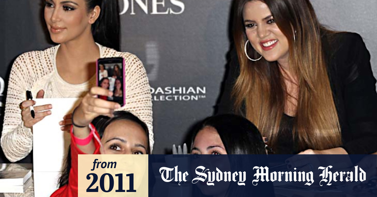 Video: Kardashians meet their fans